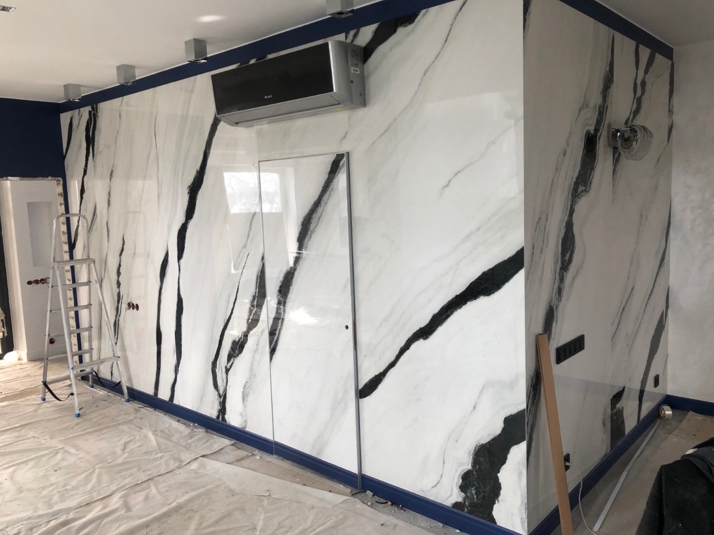 Межкомнатные двери Двери-невидимки Покош глянцевые