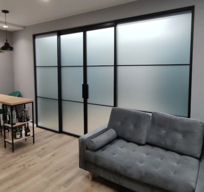 Межкомнатные раздвижные перегородки на заказ Межкомнатная перегородка с двумя откатными дверями